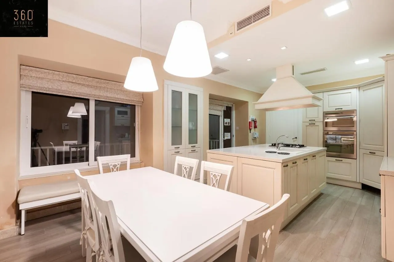 Spacious Num1 House In Swieqi - Sleeps 18 W/Wifi By 360 Estates Apartment Is-Swieqi