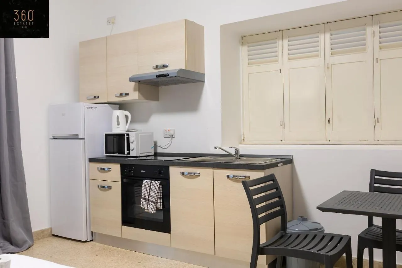 Spacious Num1 House In Swieqi - Sleeps 18 W/Wifi By 360 Estates Apartment Is-Swieqi