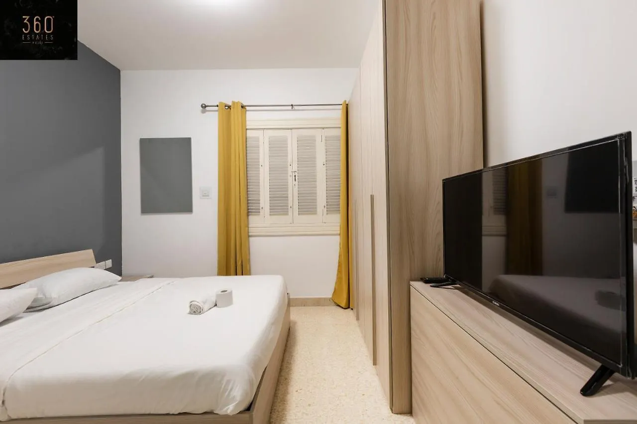 Spacious Num1 House In Swieqi - Sleeps 18 W/Wifi By 360 Estates Apartment Is-Swieqi Malta