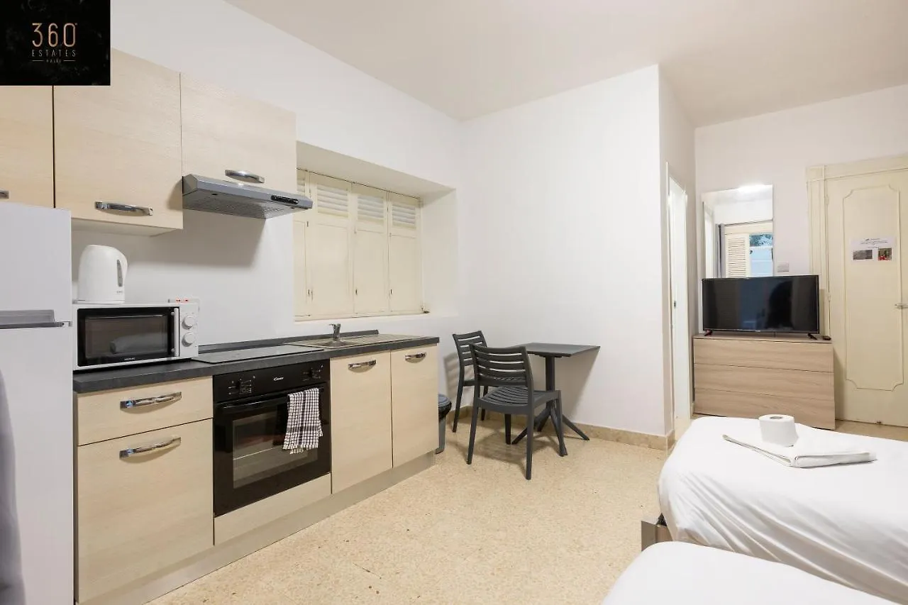 Spacious Num1 House In Swieqi - Sleeps 18 W/Wifi By 360 Estates Apartment Is-Swieqi