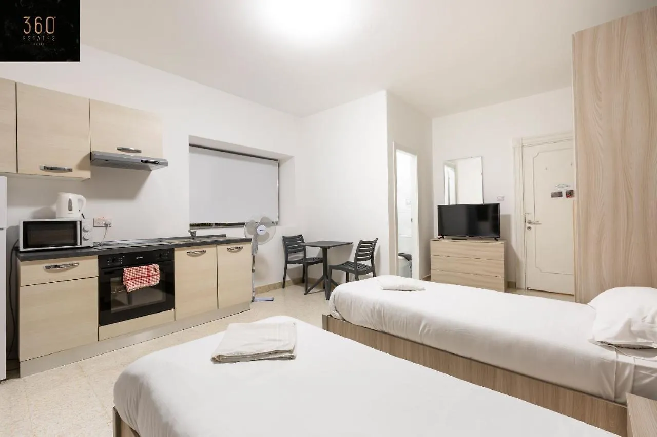 Spacious Num1 House In Swieqi - Sleeps 18 W/Wifi By 360 Estates Apartment Is-Swieqi 0*,