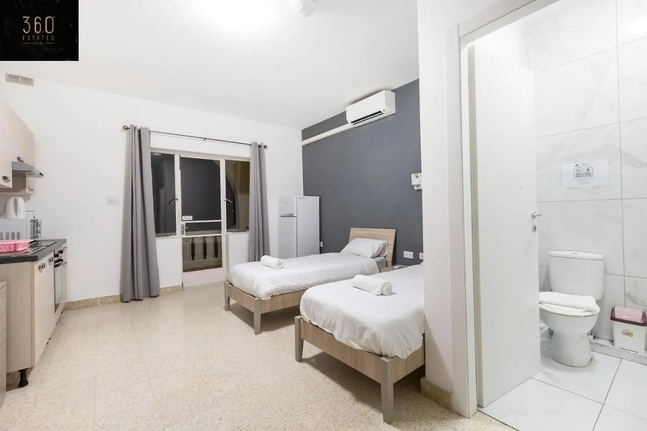 Spacious Num1 House In Swieqi - Sleeps 18 W/Wifi By 360 Estates Apartment Is-Swieqi Malta