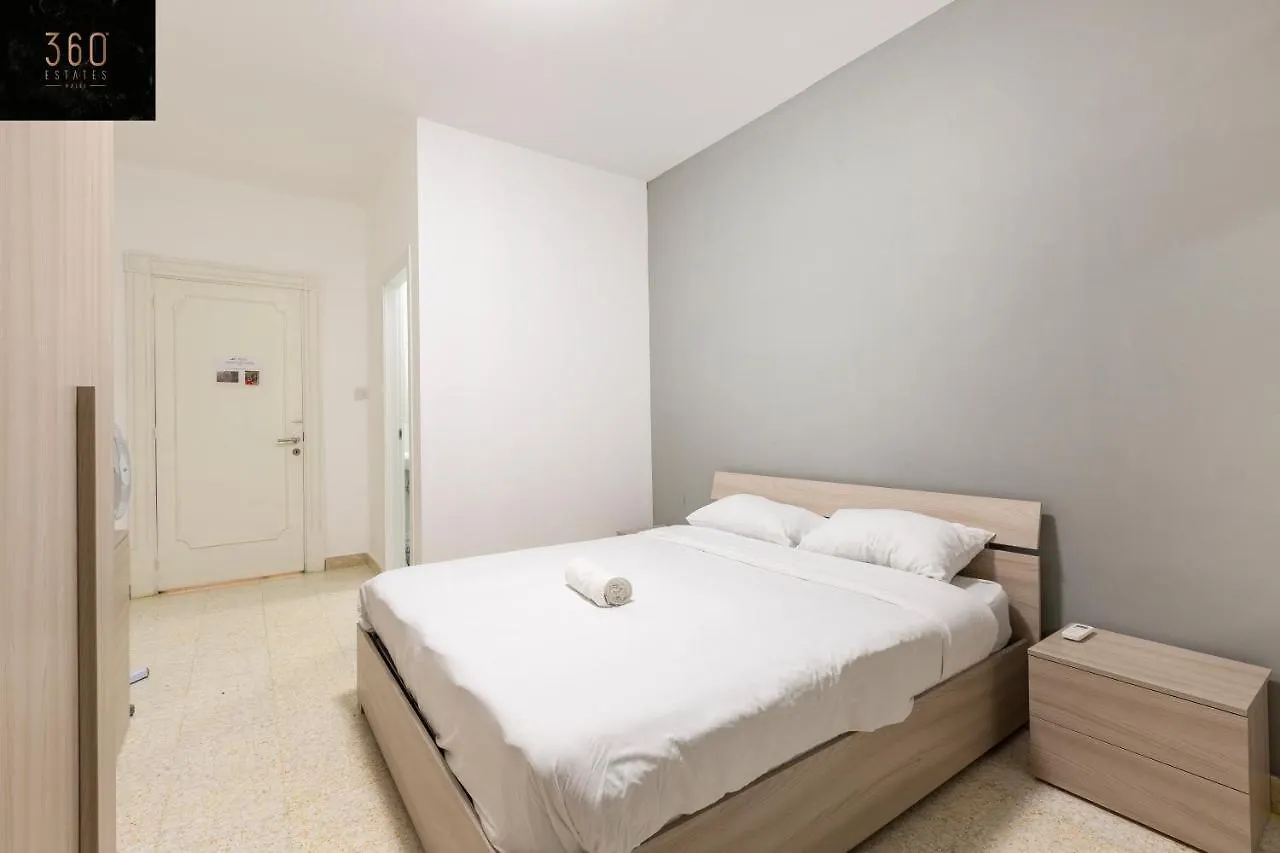Spacious Num1 House In Swieqi - Sleeps 18 W/Wifi By 360 Estates Apartment Is-Swieqi